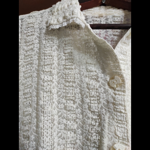 White Floral Mesh Shirt 🤍 - Picture 3 of 11